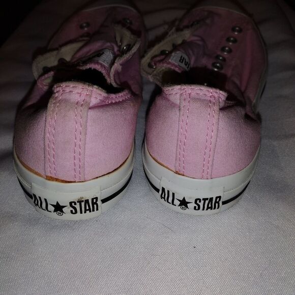 Pink Converse all stars - Picture 3 of 7
